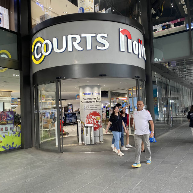 Courts Nojima, the Heeren