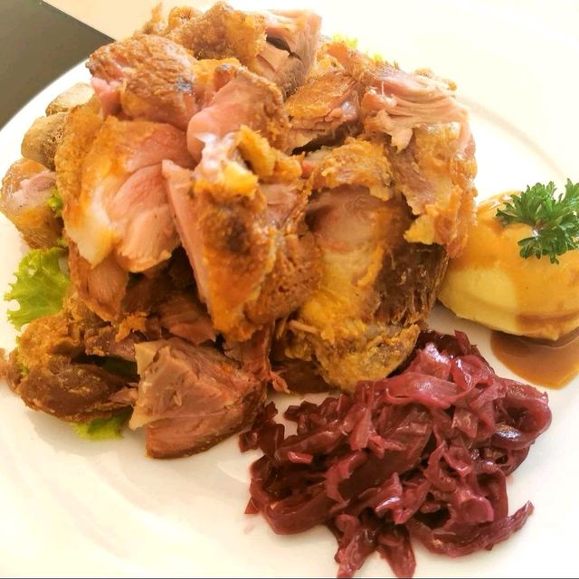 Maria Garden Restaurant 🍕🥪🥩🥗🍲
