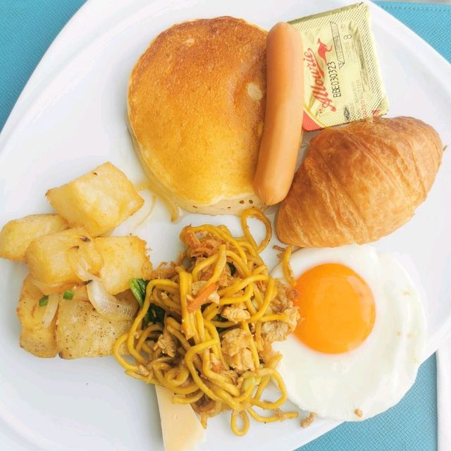 Breakfast at Poolside Bar & Restaurant
