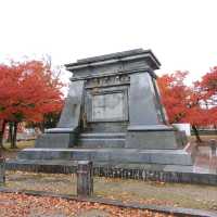 岩手県！盛岡城跡の本丸と紅葉