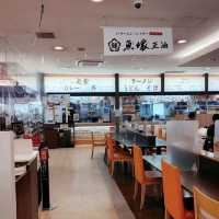 美味しいものが揃ってる！三木サービスエリア