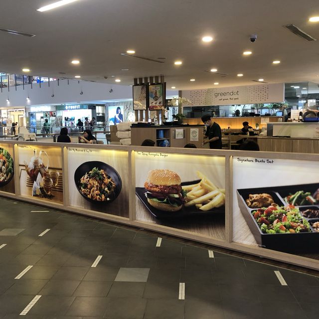 Eat green feel good 🌱 @ Nex