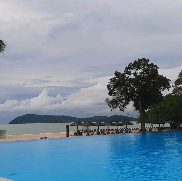 Vacations are interesting as far as the eye 