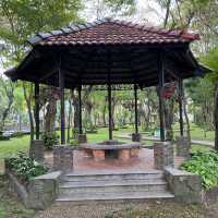 Hoang Van Thu Park