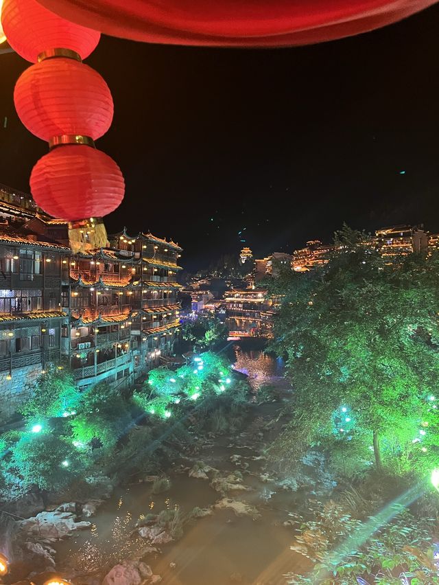 Furong Town at night!🌟