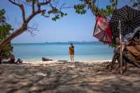 เกาะขาม | สัตหีบ น้ำทะเลใสหาดทรายนุ่ม