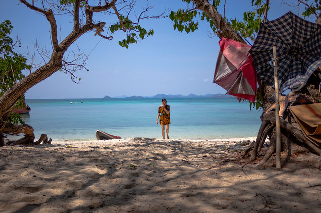 เกาะขาม | สัตหีบ น้ำทะเลใสหาดทรายนุ่ม