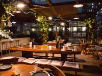 RAC Allée Opens in Jing’an - Festive Chalet
