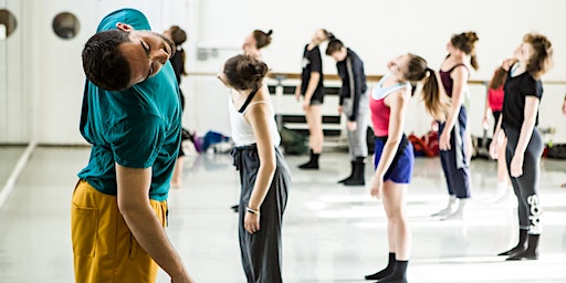 Pre-Show Watch Dance Class | The House (Main Stage)