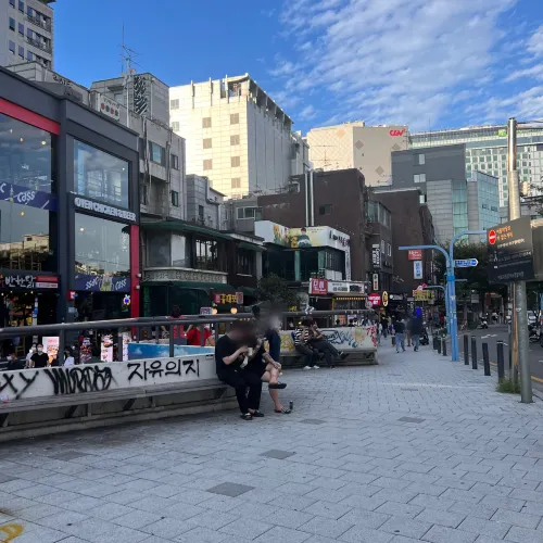 韓国/ソウル【弘大】若者の街弘大(ホンデ)の街並み