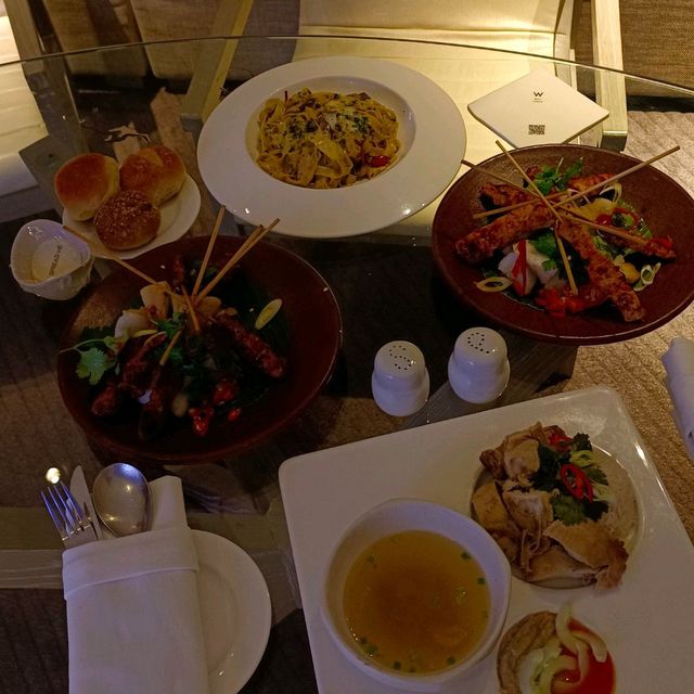 峇里島水明漾W酒店In room dining 