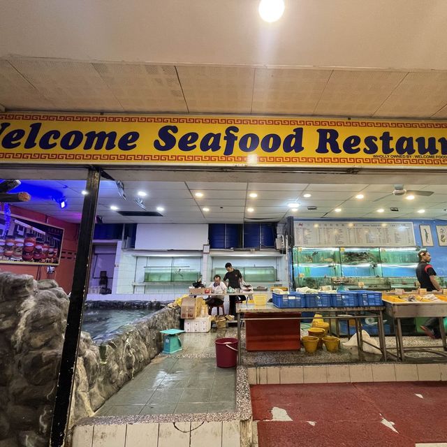 【コタキナバル】地元の方に愛されてるかなりのローカル店。シーフードが美味しかった💕