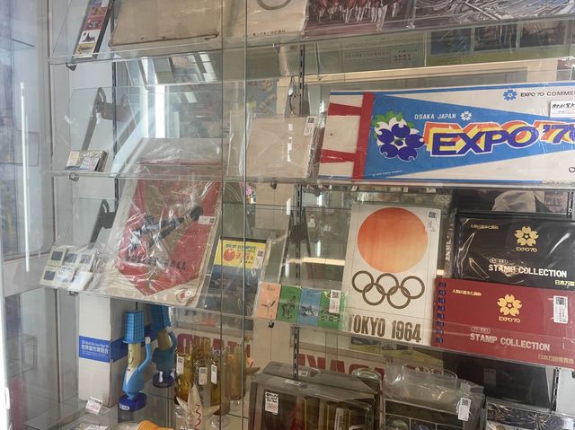 후쿠오카의 중고 만화 서점 “Mandarake”🤖