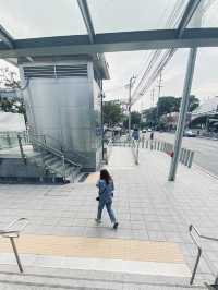 อิสระภาพ รถไฟฟ้า Mrt นักท่องเที่ยวแน่นมาก | กทม.