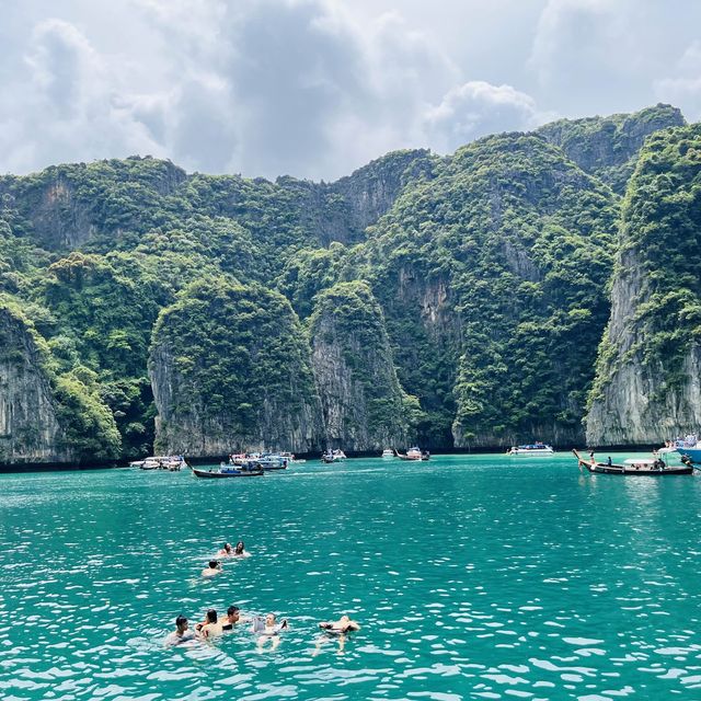 Phi Phi Island : Thailand