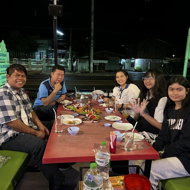ร้านบ้าน ๆ รสชาติจัดจ้าน