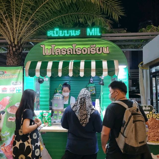 กินไปเรื่อย @JODD FAIRS