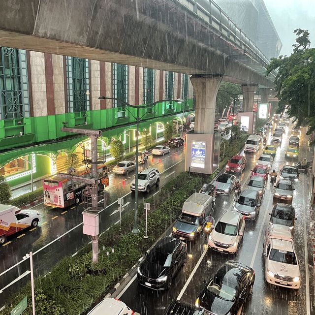 曼谷雨季