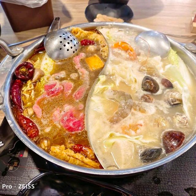 【桃園吃到飽】孫太太嚴選超市火鍋吃到飽，肉品和海鮮都不錯的平價吃到飽😸