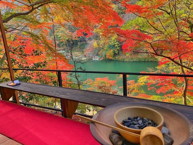 京都・嵐山 『祐斎亭』の紅葉