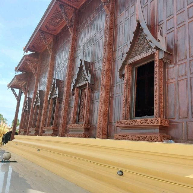 วัดอ่าวน้อย