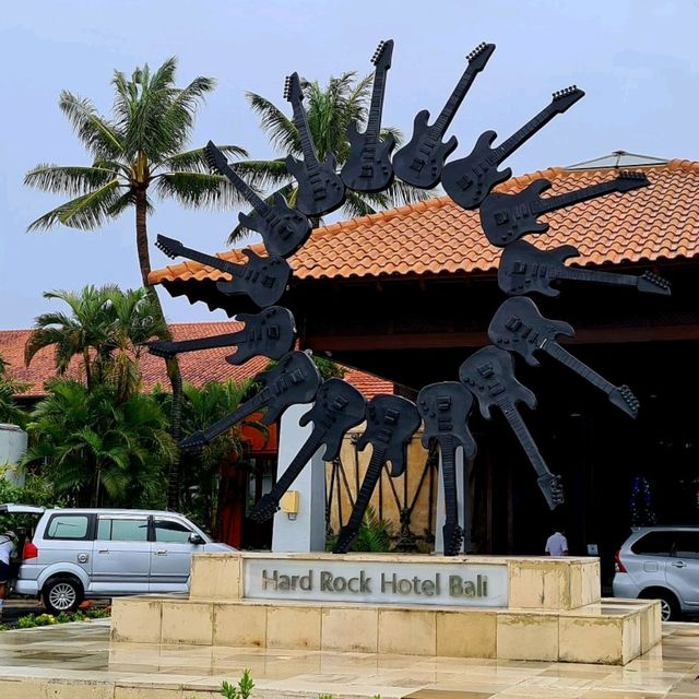 Hard Rock Hotel Bali
Rockin' New year 