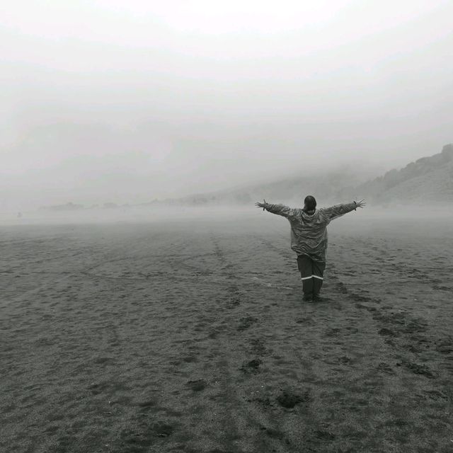 whispering sand @Bromo volcano  2022