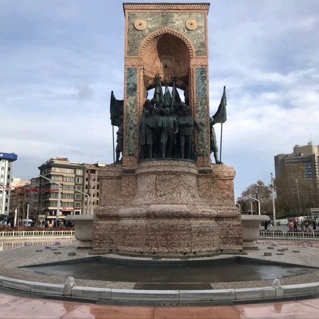 Taksim Square 