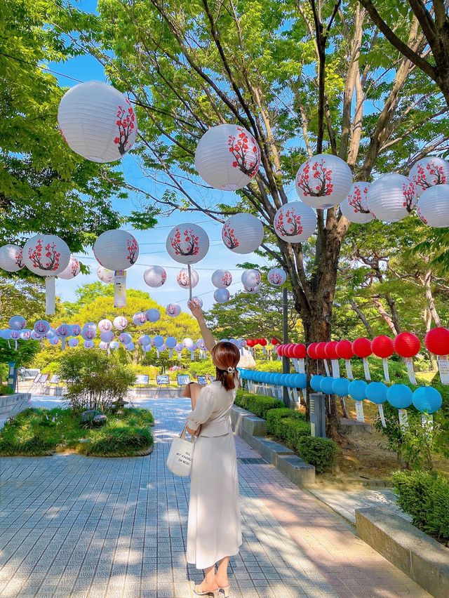 전주 덕진공원, 연꽃속의 한옥도서관 “연화정도서관”
