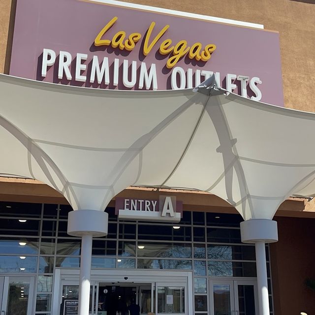 Massive Outlet In Vegas 