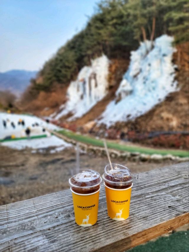 사계절 모두 아름다운 폭포뷰 청도카페 로카커피🏡