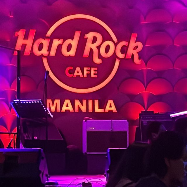 Hard Rock Cafe at Manila Bay 