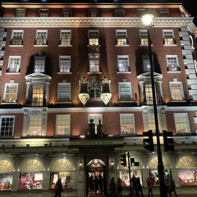 Victoria District London Nights
