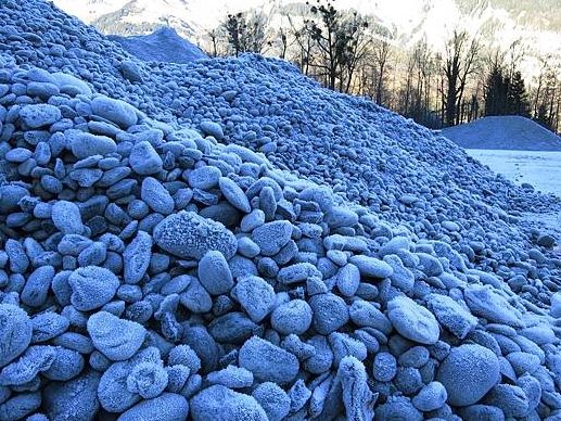 向右走。超遠遠足踏遍雪路