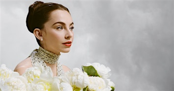 Stella Cole | The Sapphire Room at The Riverside Hotel