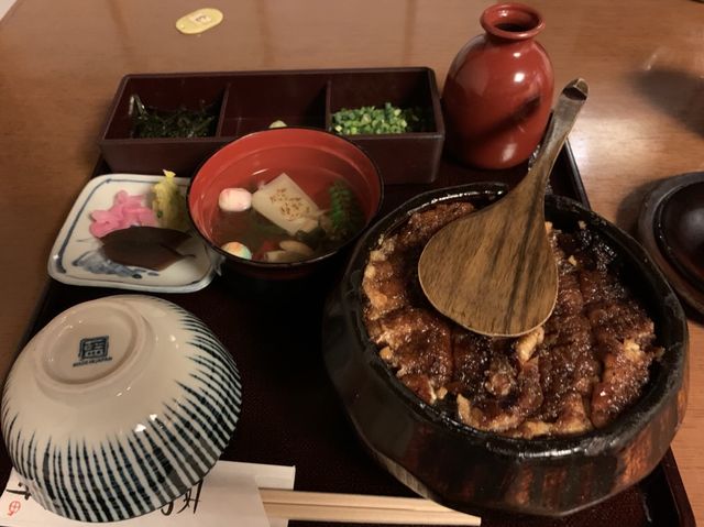 名古屋　超老舗ひつまぶし名店　あつた蓬莱軒のひつまぶし美味すぎた❗️