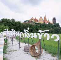 เที่ยวคาเฟ่สุดฟิน กินส้มตำสุดแซ่บ @วัดถ้ำเสือ