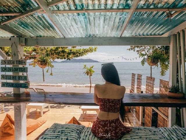 𝑰𝒏𝒅𝒊𝒆 𝑩𝒆𝒂𝒄𝒉 𝑪𝒂𝒇𝒆 คาเฟ่ริมทะเล
