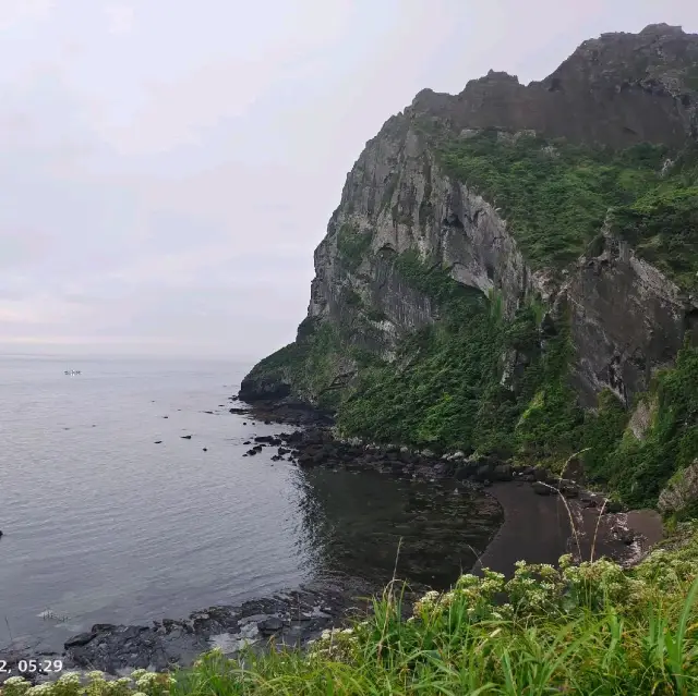 Seongsan Ilchulbong Sunrise Peak in Jeju 