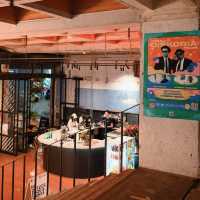【クアラルンプール】お洒落なお店が集まった建物。