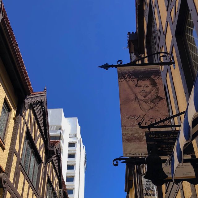 London Court, Perth