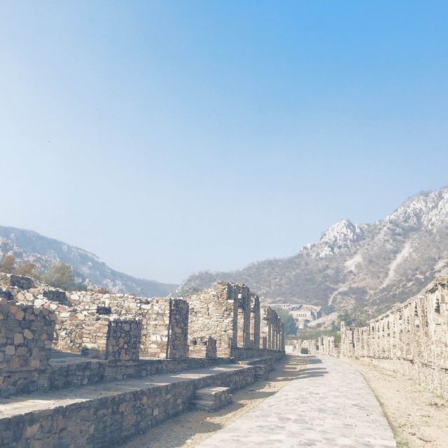 Bhangarh Fort : Most Haunted Place in India 