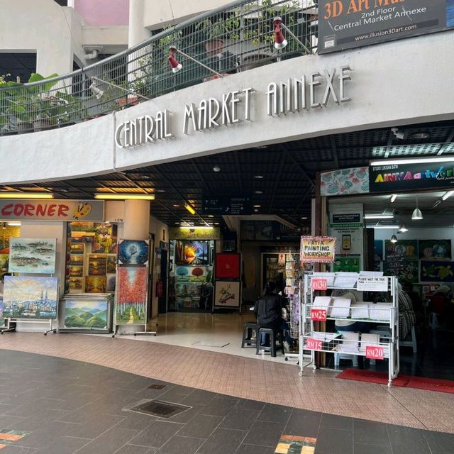 Shopping and touring at Pasar Seni