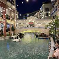 Venice Grand Canal Mall Manila Philippines 