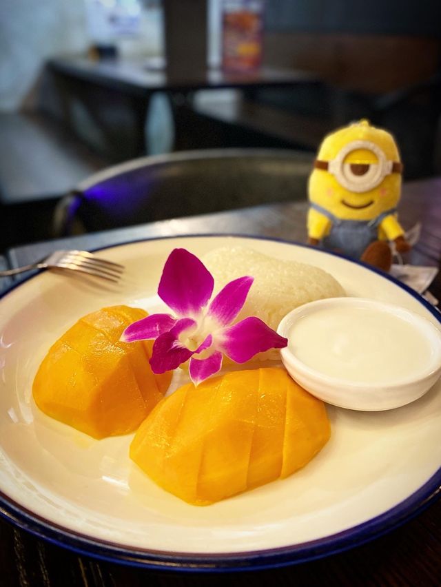 仿如置身於火車車廂內食泰菜