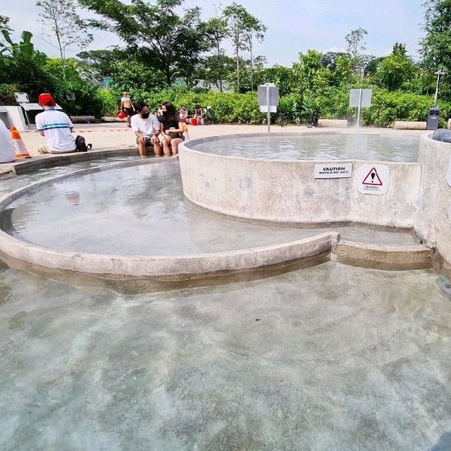 Sembawang Hot Spring Park