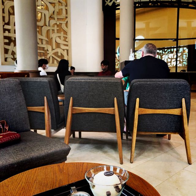 Starbucks Camp Davis bangkok