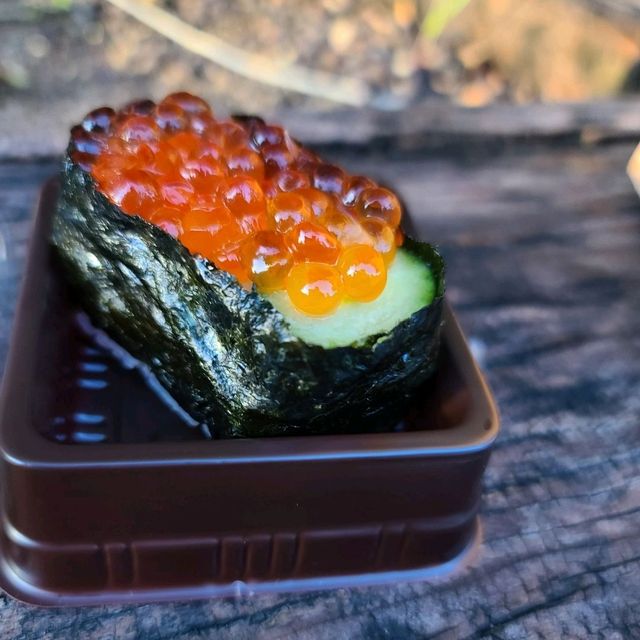銅板價就可以吃到的5星級大飯店壽司😎
