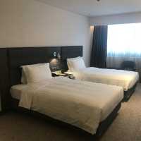 工廈改建的九龍灣君立酒店