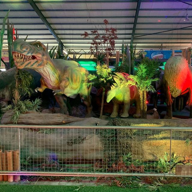 Don Hu Jurassic Park Muar
